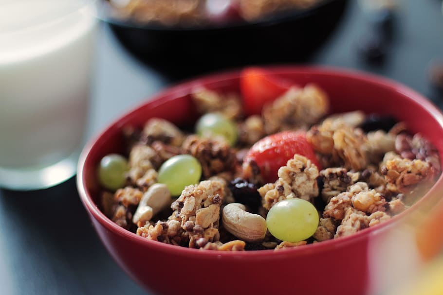 selective, focus photography, cereal, fruits, table, muesli, nuts, cashews, grapes, strawberries