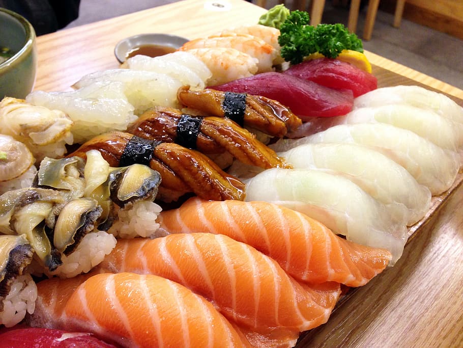 hidangan sushi, sushi, Jepang, salmon, belut, waktu, ikan, makanan, lezat, tuna