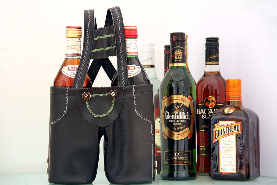 leather pants, bar, lederhosen bar, bottles, silvesterparty, drink, alcohol, alcoholic beverage, alcoholic, different origin