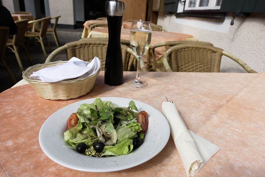 starter, salad, mixed, green, tomatoes, olives, cover, tablecloth, restaurant, in the