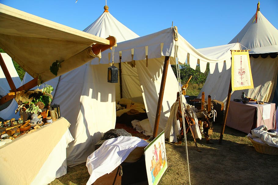 festival medieval, carpa, campamento, caballero, armas, armadura, festival, edad media, luz del sol, tienda