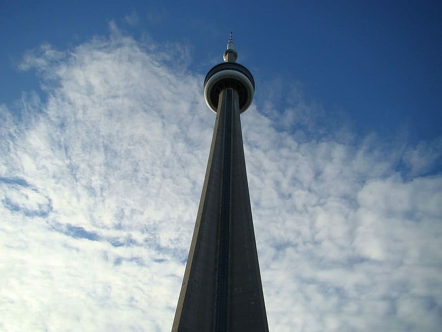 背の高い, Cnタワー, トロント, カナダ, タワー, 空, 雲, 建築, 旅行の目的地, 雲-空