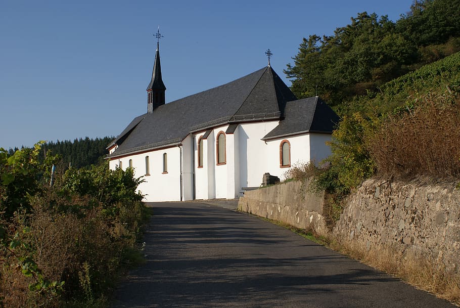 church, chapel, mosel, lieser, building, house of worship, small church, architecture, plant, built structure