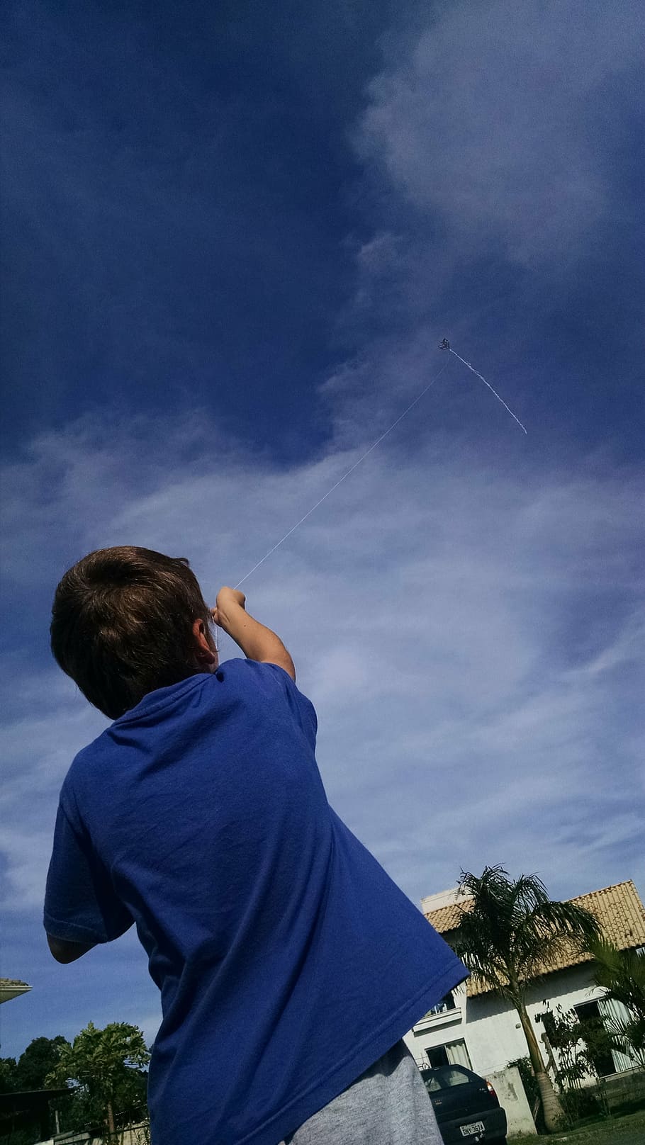boy, kite, child, child playing, sky, playing with wind, play, cloud - sky, one person, lifestyles