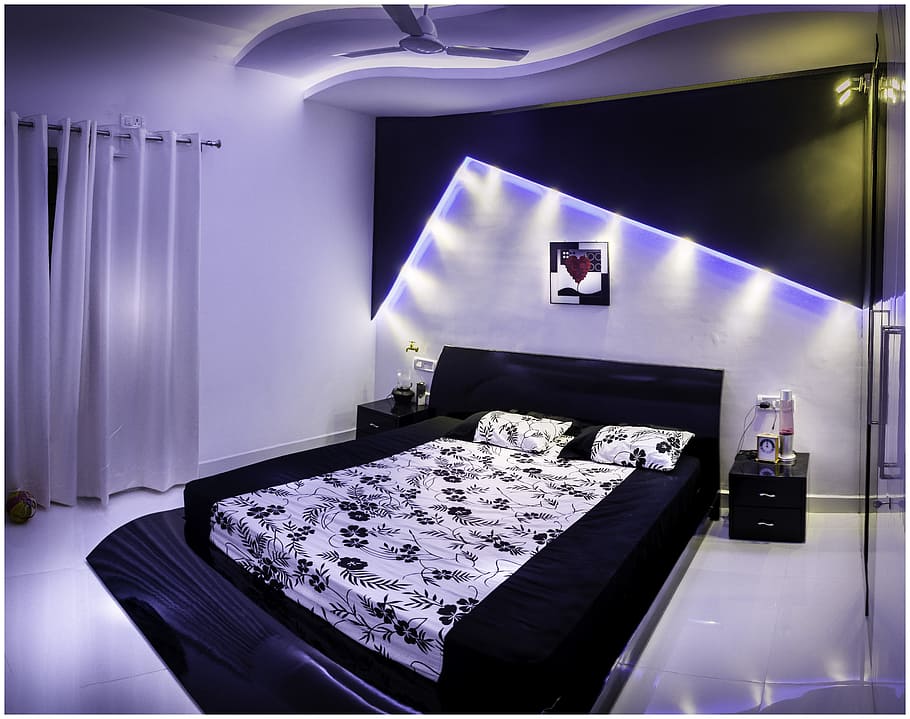 lighted, black, framed, bed, floral, bedding, set, bedroom, theatre lights, modern