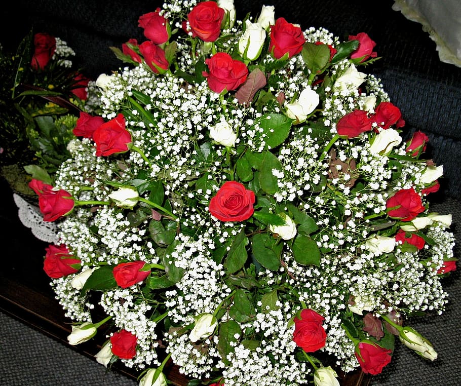 Red Roses, White Roses, Baby'S Breath, bouqet, flowers, flower, green color, freshness, red, leaf