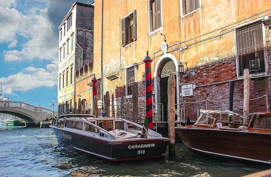 Venesia, Italia, polisi, polizia, carabinieri, kanal, jembatan, kapal, stasiun, penjaga Venesia