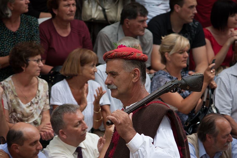sinjska alka, participant, croatia, equestrian competition, parade, dressed, costume, gun, audience, group of people