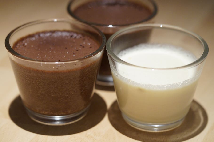 dessert, bowls, panna cotta, sweet, delicious, creamy, feasting, chocolate, white, mousse