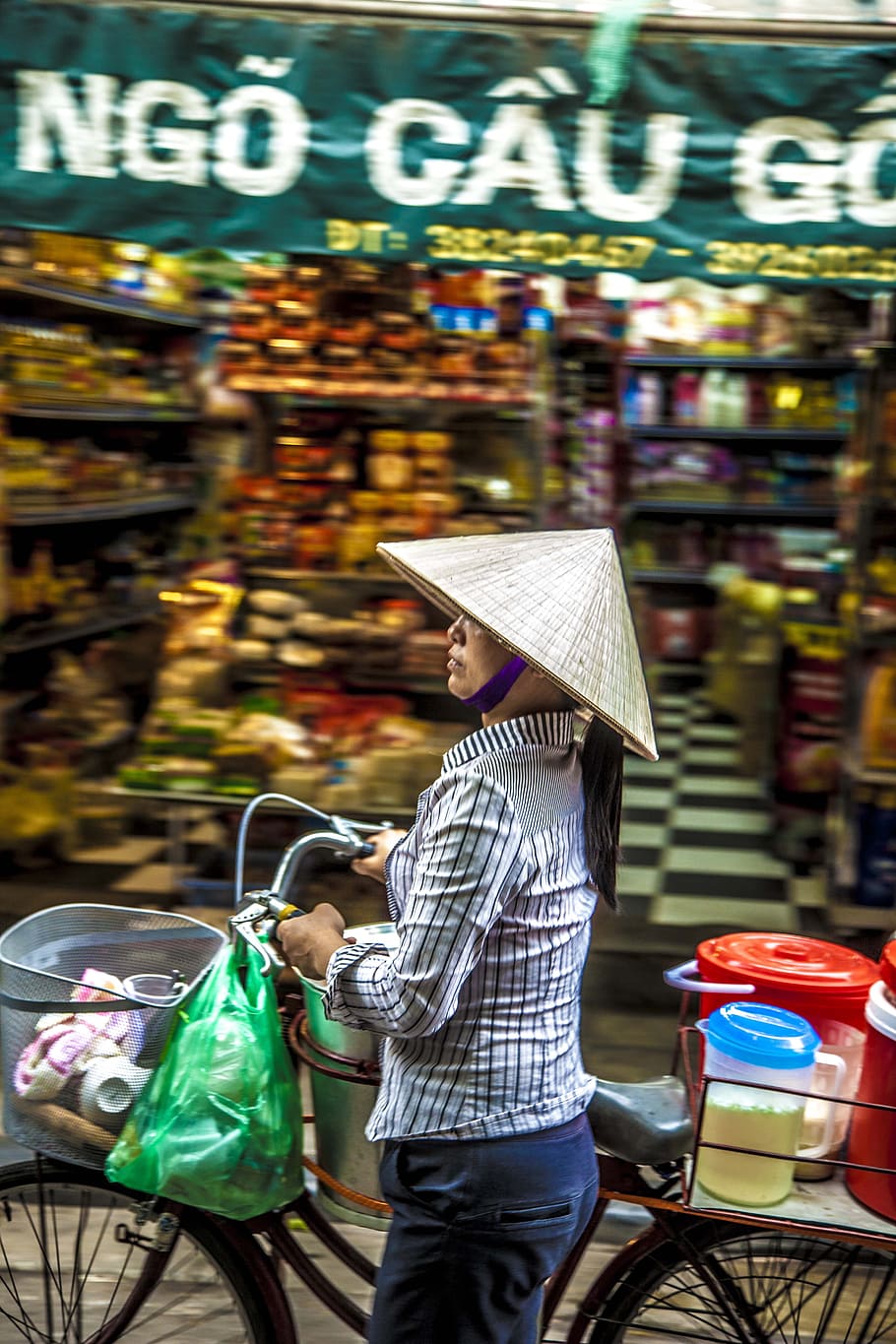 woman, asian, viet nam, seller, street, three quarter length, hat, one person, real people, focus on foreground
