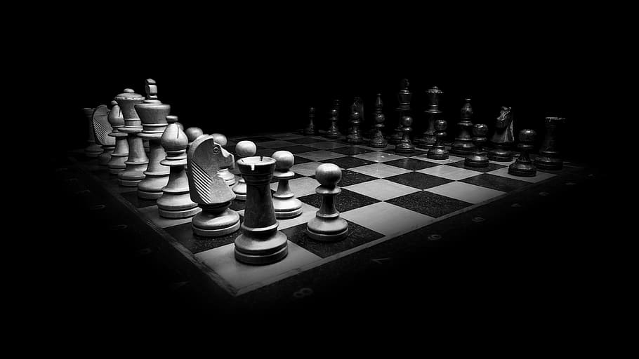 회색조 사진, 체스 판, 체스, 검정, 흰색, 체스 조각, 왕, 체스 게임, 인물, 농민