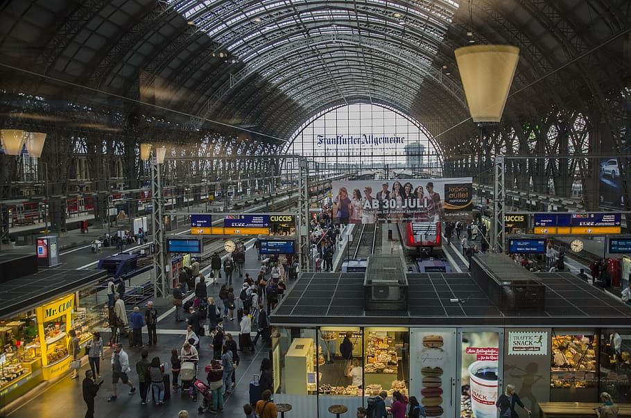 вокзал, франкфурт-на-майне, платформа, db, deutsche bahn, поезд, общественный транспорт, группа людей, большая группа людей, реальные люди