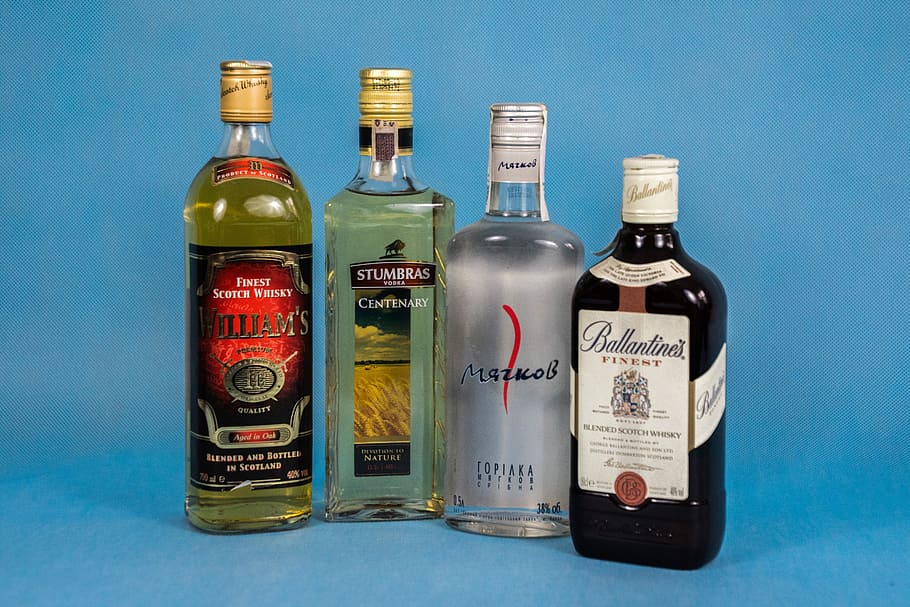 alcohol, vodka, coñac, consumo, bebida, botella, whisky, consumo de alcohol, vidrio, deseo