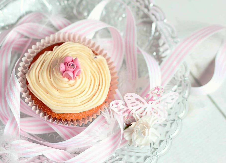 muffin, beige, icing, top, cupcake, tea party, pink, pretty, cake, party