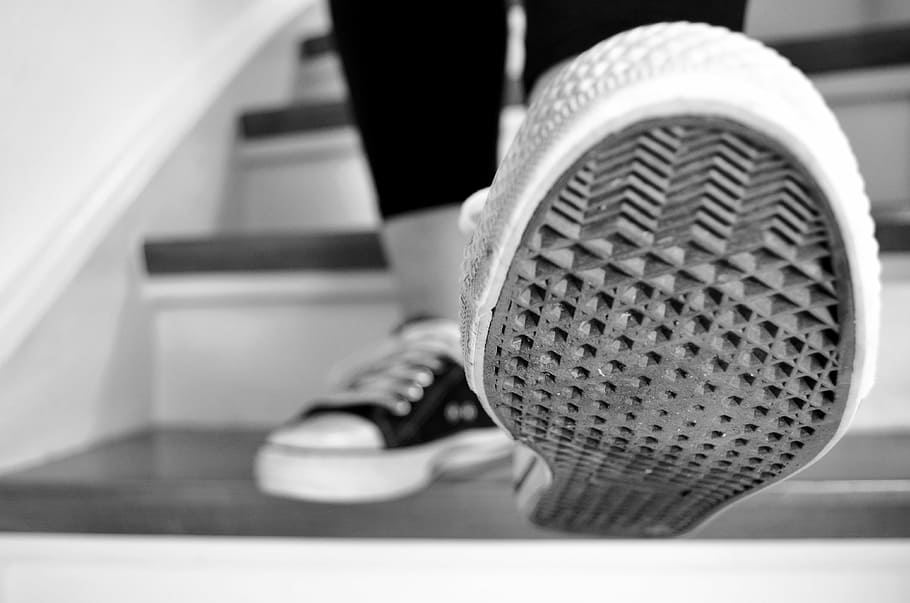 grayscale, selective, focus photography, shoe, sole, stairs, shoes, sneakers, sports shoes, big shots