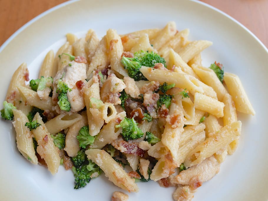 pasta, broccoli, garlic, bacon, food, dinner, delicious, chicken, lunch, plate