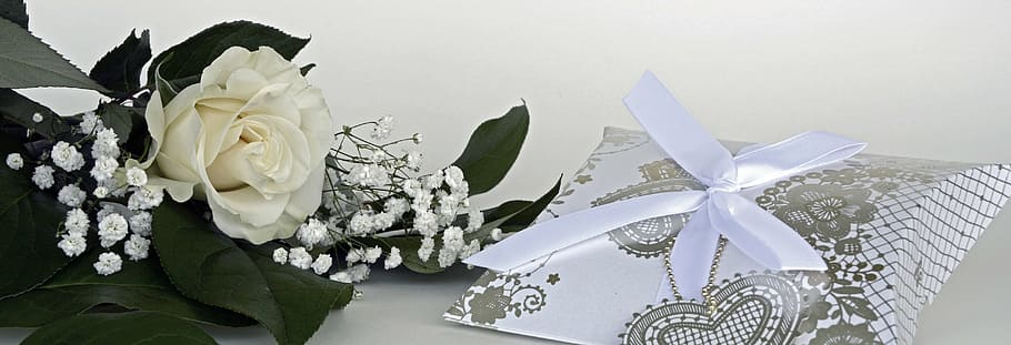 white, gray, textile, roses, rose flower, flowers, gypsophila, flower, nature, bouquet of flowers