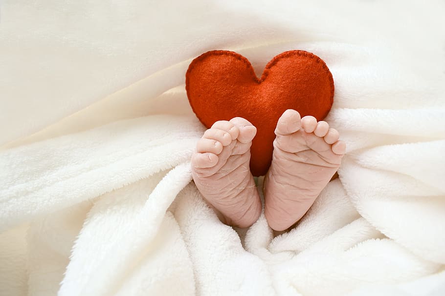 pies de bebé, sábana, amor, romance, naturaleza, escritorio, ángel, bebé, corazón, pies