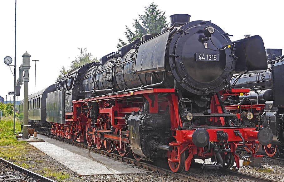 steam locomotive, jumbo, heavy goods train locomotive, three cylindrical, br44, br 44, a museum exhibit, in processing, sem, south german railway museum