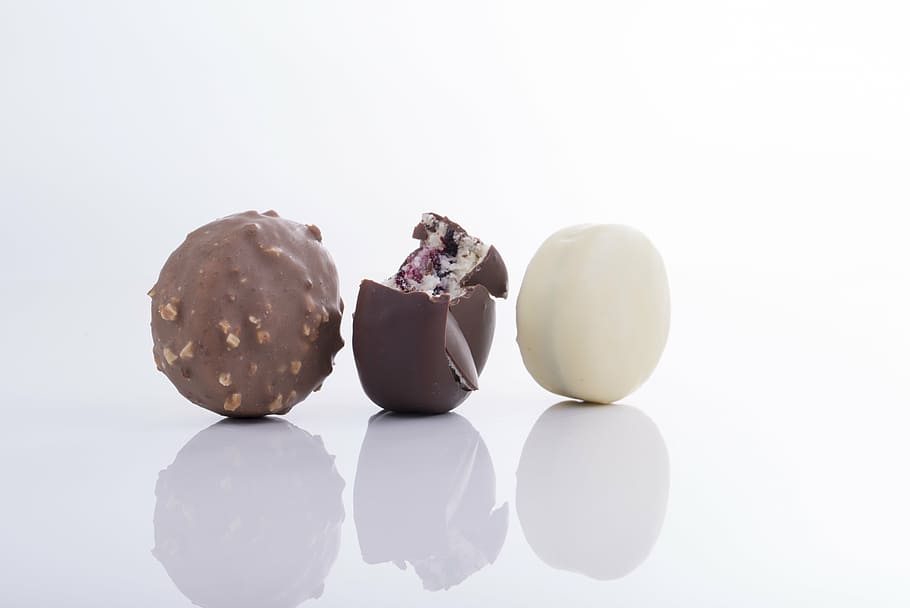 three round chocolates, macaroon, personalise, pastry, studio shot, white background, food and drink, food, cut out, indoors