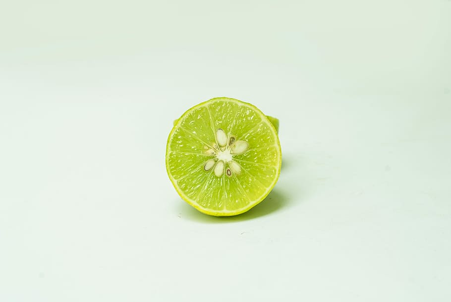 lemon, citric, healthy eating, food and drink, food, fruit, freshness, wellbeing, studio shot, slice
