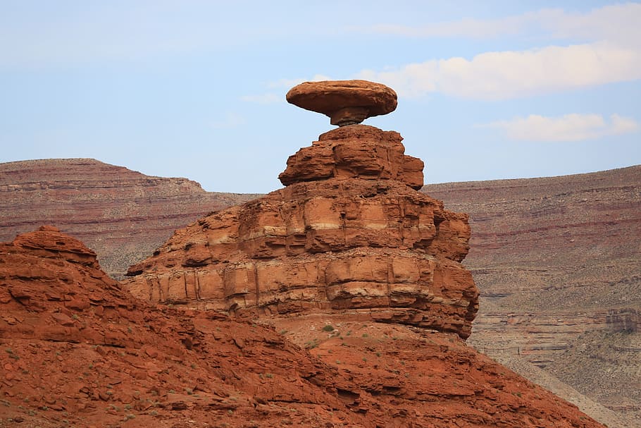 mexican hat, desert, sandstone, rock, canyon, travel, navajo, monument valley, goosenecks state park, utah