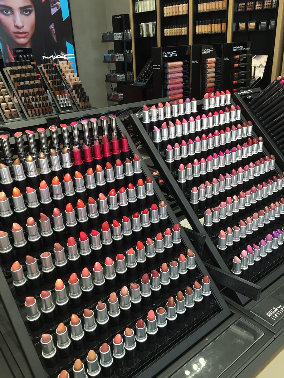 lipstik, mac, rias, tampilan, toko, warna-warni, warna bibir, di dalam ruangan, tidak ada orang, kelompok besar objek