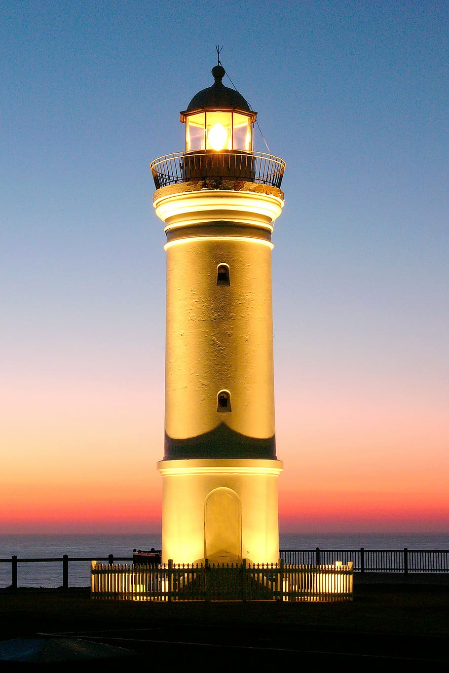person, showing, white, lighthouse, kiama, landscape, dawn, long exposure, architecture, maritime