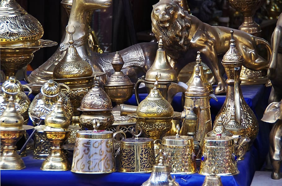 egypt, cairo, khan el kalili, bazaar, containers, flanges, copper, brass, metal, brilliant