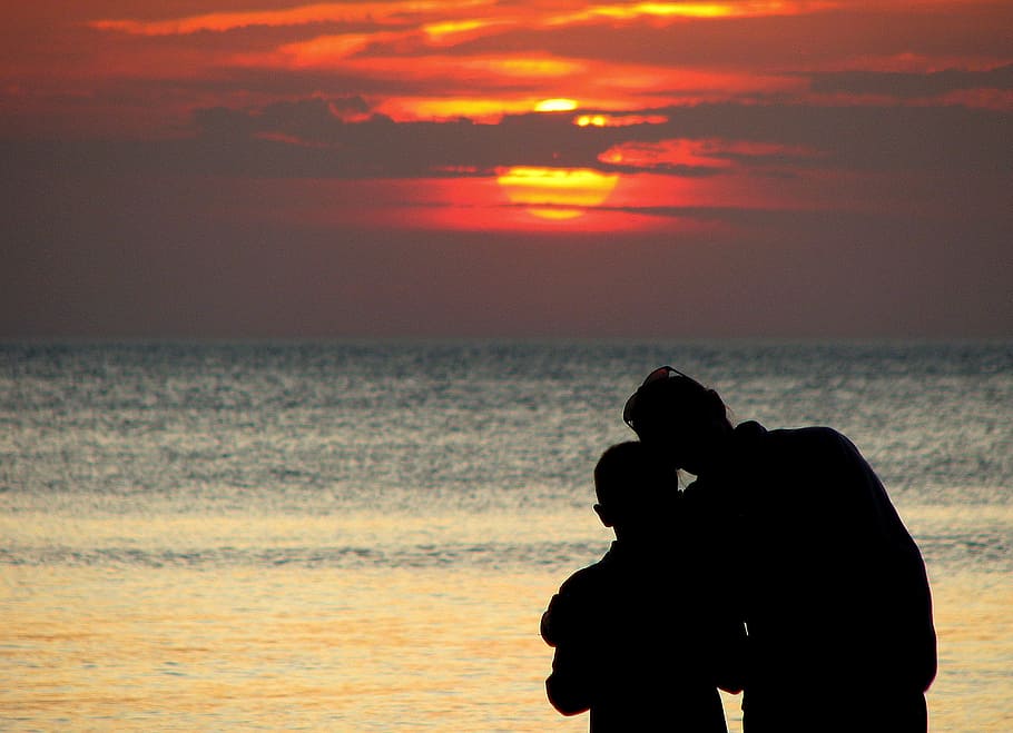 foto siluet, dua, orang, pantai, matahari terbenam, laut, laut baltik, bentuk, keluarga, ibu