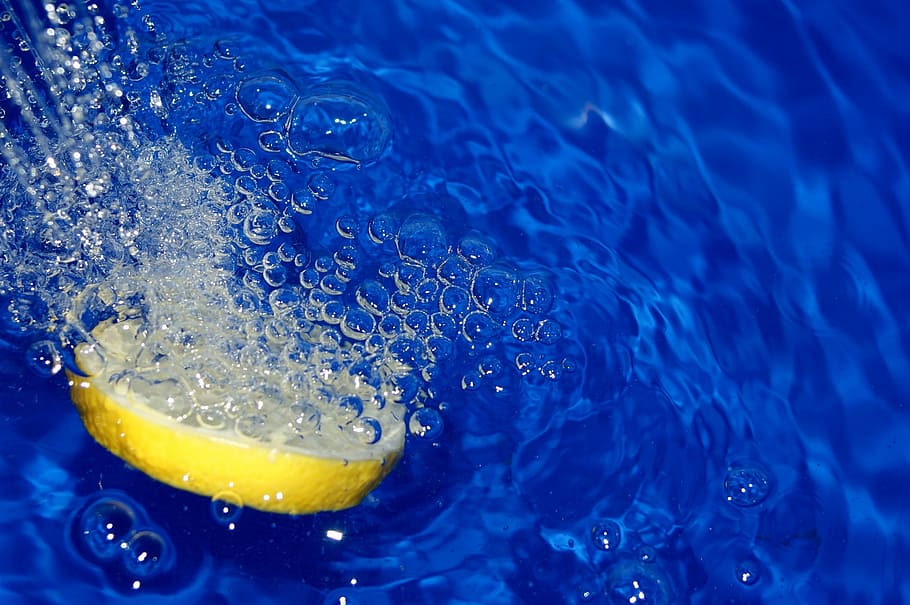 en rodajas, fruta de limón, empapado, líquido, burbujas, agua, el fondo, burbuja, abstracción, azul