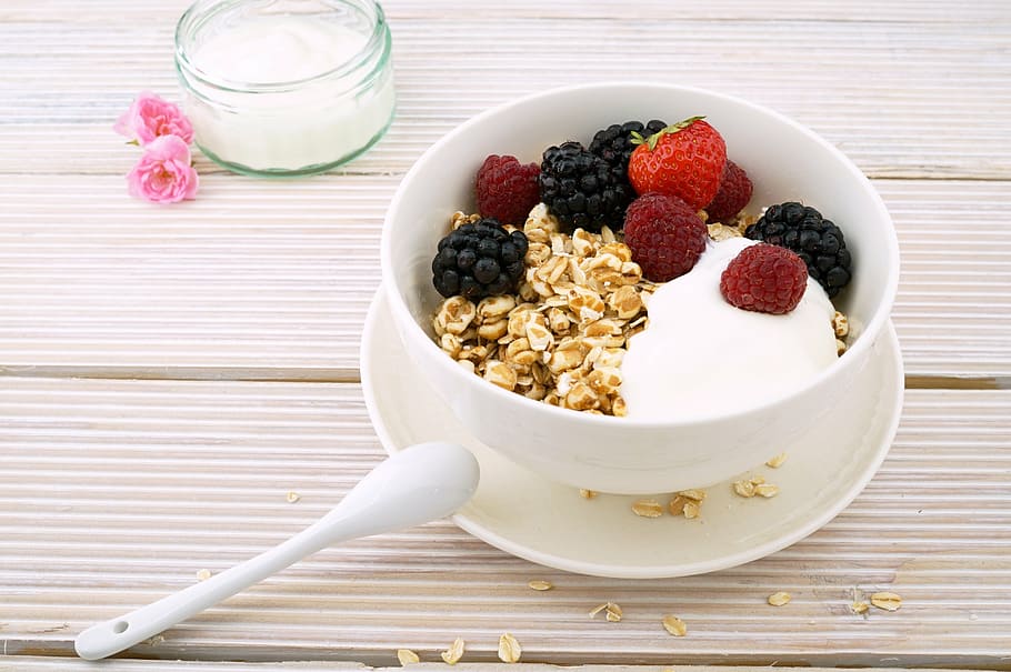 variety, berries, dish, berry, blackberries, bowl, breakfast, brunch, cereal, cereal bowl