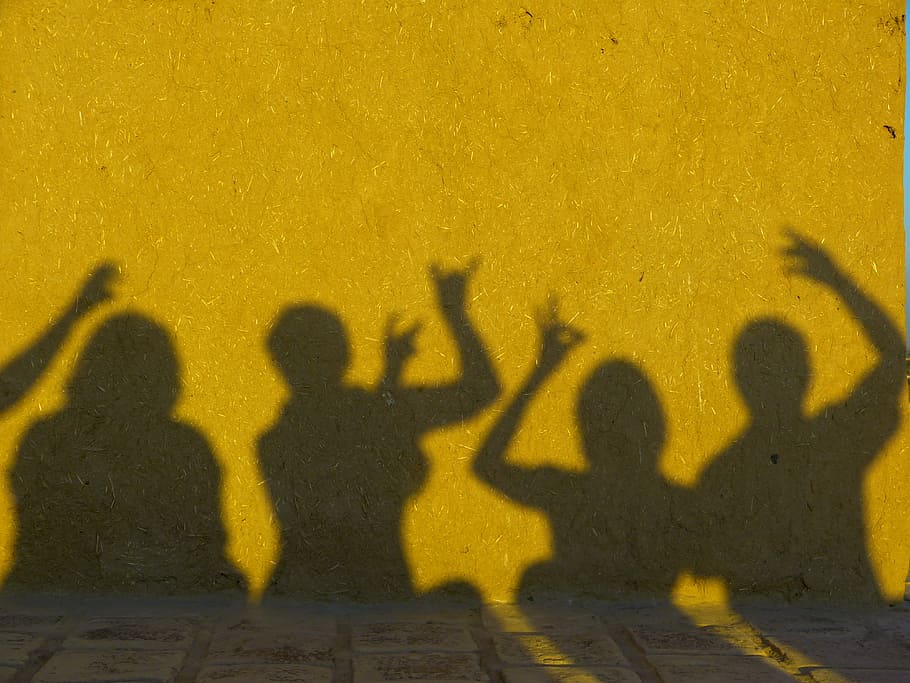 silueta de personas, sombra, juego de sombras, hispano, humano, luz, personal, tarde, puesta de sol, personas