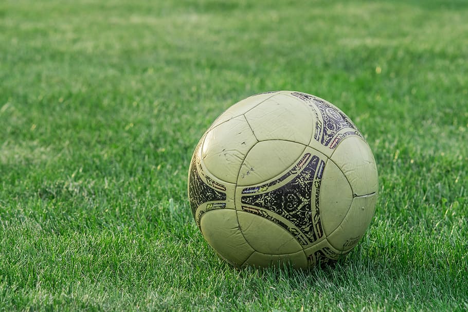 Blanco, negro, balón de fútbol, ​​campo de hierba, pelota vieja, deporte, juego, campo, césped, fútbol