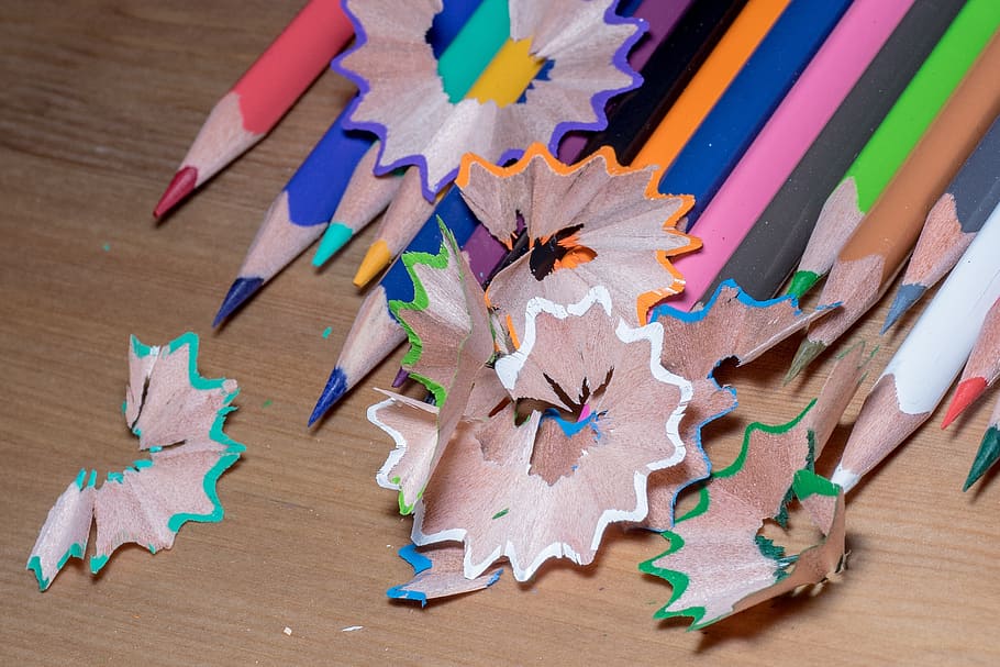 pointed, shavings, holzspähne, spitzer, colored pencils, wooden pegs, pens, colorful, color, paint