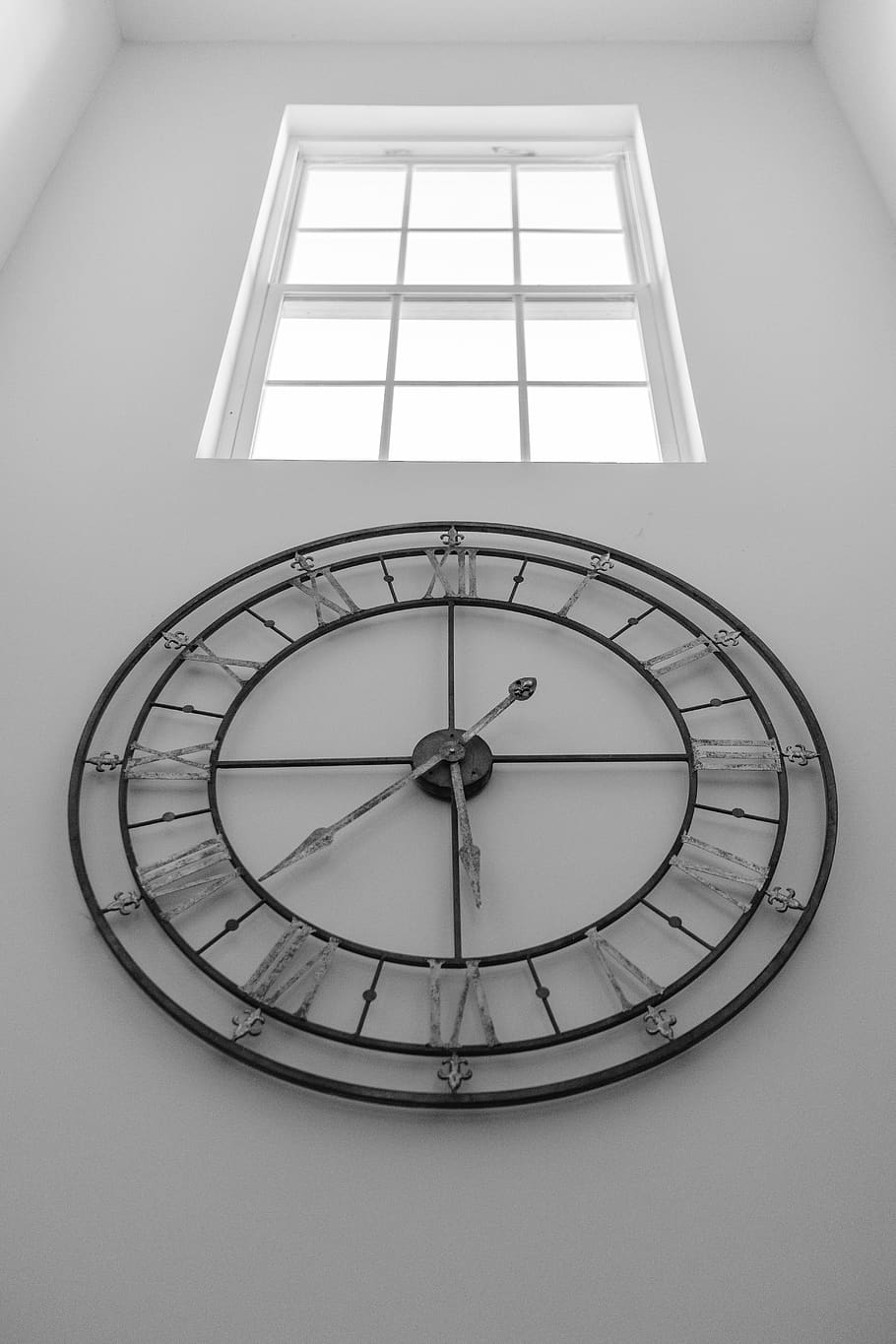 blackandwhite, clock, watch, antique, time, hours, minutes, hand, minute hand, geometric shape