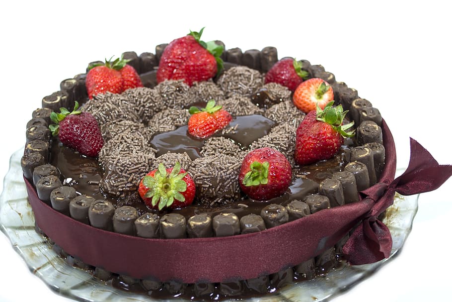 merah, strawberry, piring, Kue, Cokelat, Kakao, Pesta, brigadeiros, ulang tahun, perayaan