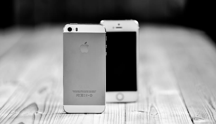 smartphone, iphone, table, closeup, macro, black, white, black and white, objects, mobile