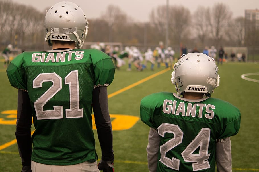 green, white, football jersey, american football, football, competition, touchdown, quarterback, helmet, giants