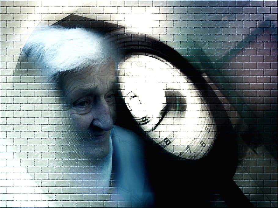 profile, woman, gray, top, alzheimer's, dementia, old, age, retirement home, care for the elderly
