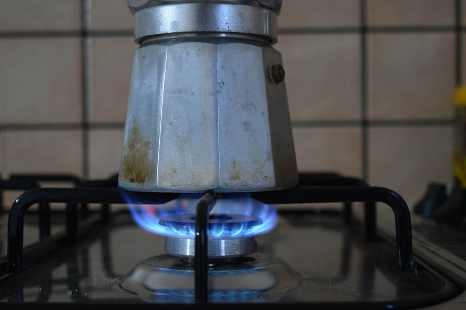 coffee, tea, espresso, cook, make coffee, gas, gas flame, flame, kitchen, blue