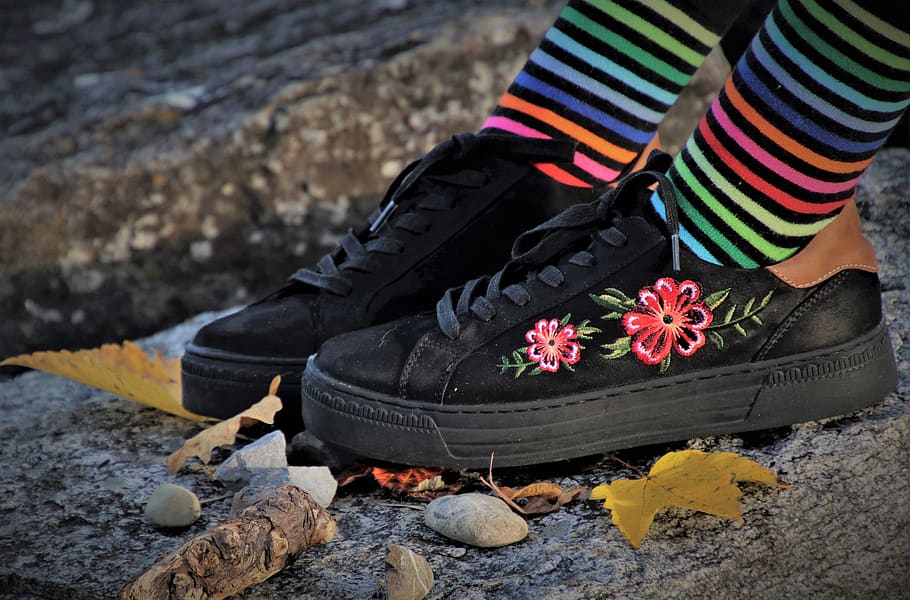 black, lacie, sneakers, cool, the structure of the, surface, socks, colorful, embroidery, rock