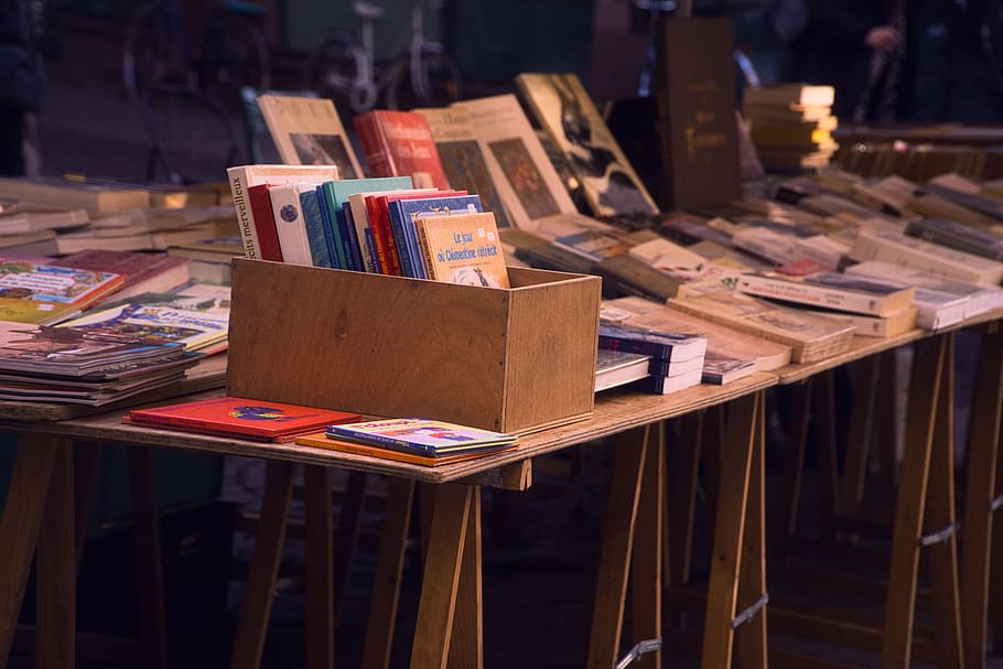 vintage, flea market, nostalgia, books, market, box, used, old, book, read