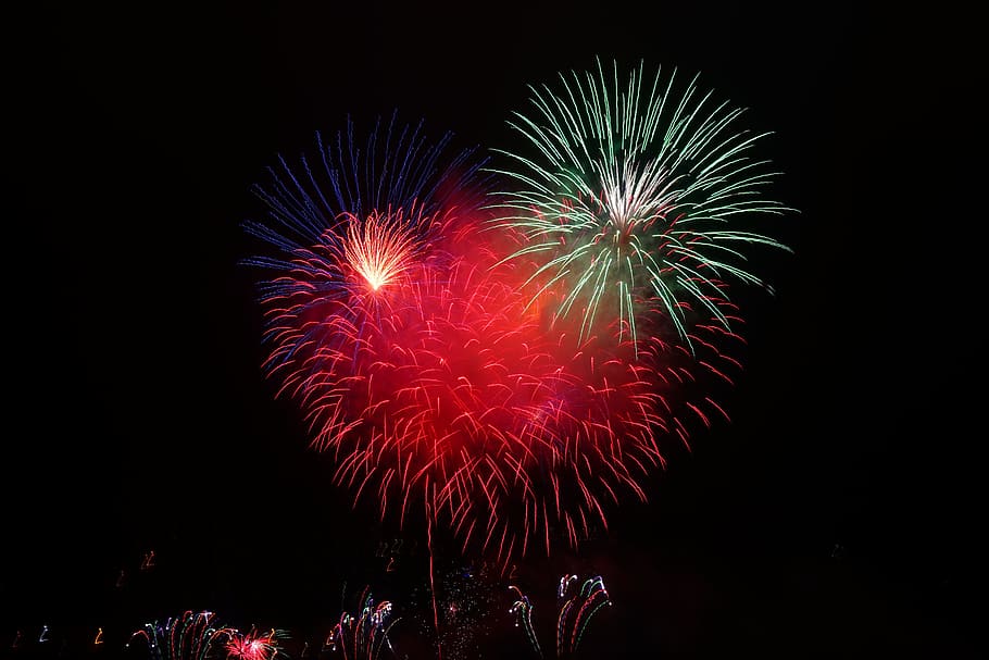 time lapse photography, Rocket, Red, Red, Green, Blue, Fireworks, rocket, red, green, blue, new year's eve, shower of sparks