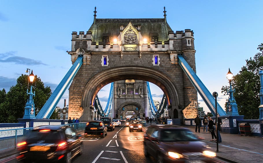 vehicles, passing, tower bridge london, tower bridge, london, evening, abendstimmung, sunset, england, united kingdom