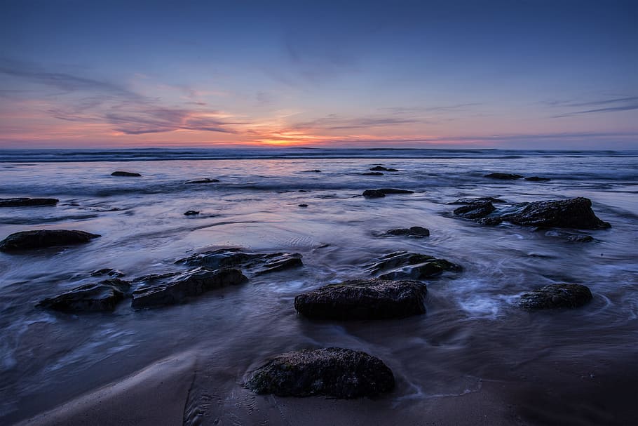 wide-angle seascape image, taken, sunset, south, england., shot, two-second exposure, add, movement, water