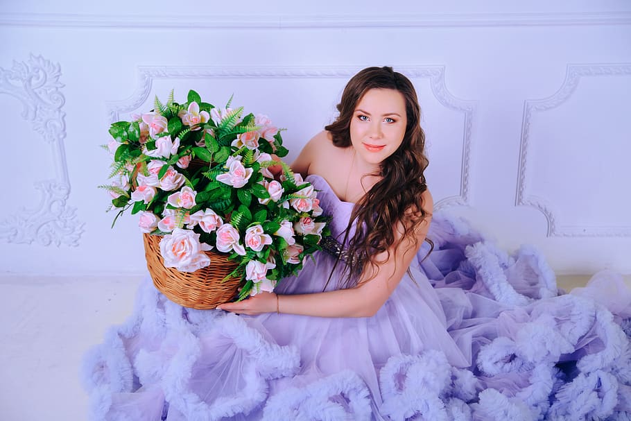 the pregnancy  session, the quinceanera dresses, a basket of flowers, violet, curls, wavy hair, smile, charm, girl, beautiful girl