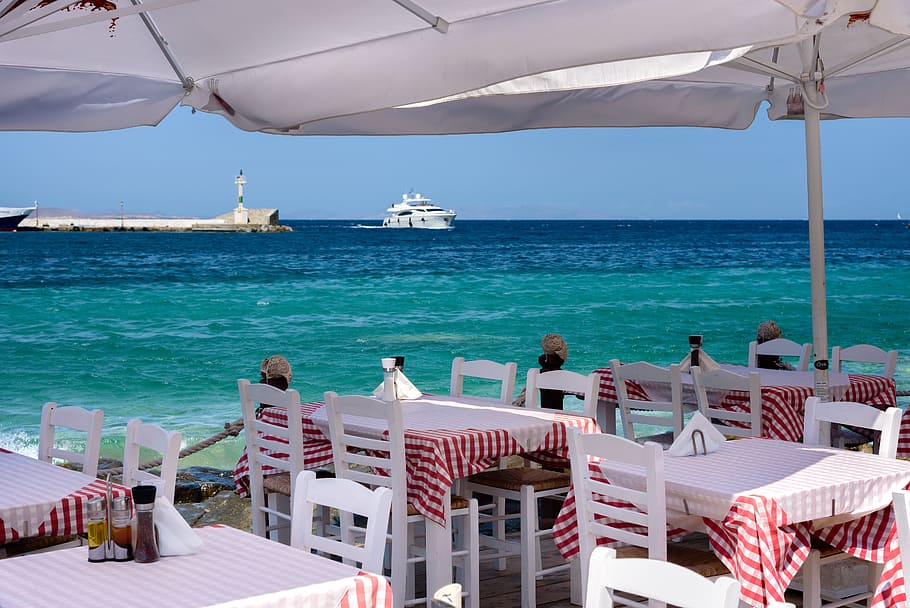 dining table, beach, Ocean, Restaurant, Tables, blue, checkered, tablecloth, boat, umbrella