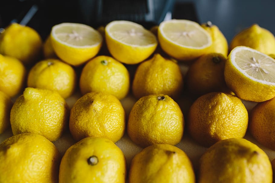 limones frescos, frescos, limones, amarillo, fruta, limón, yeallow, reducido a la mitad, cítricos, alimentos