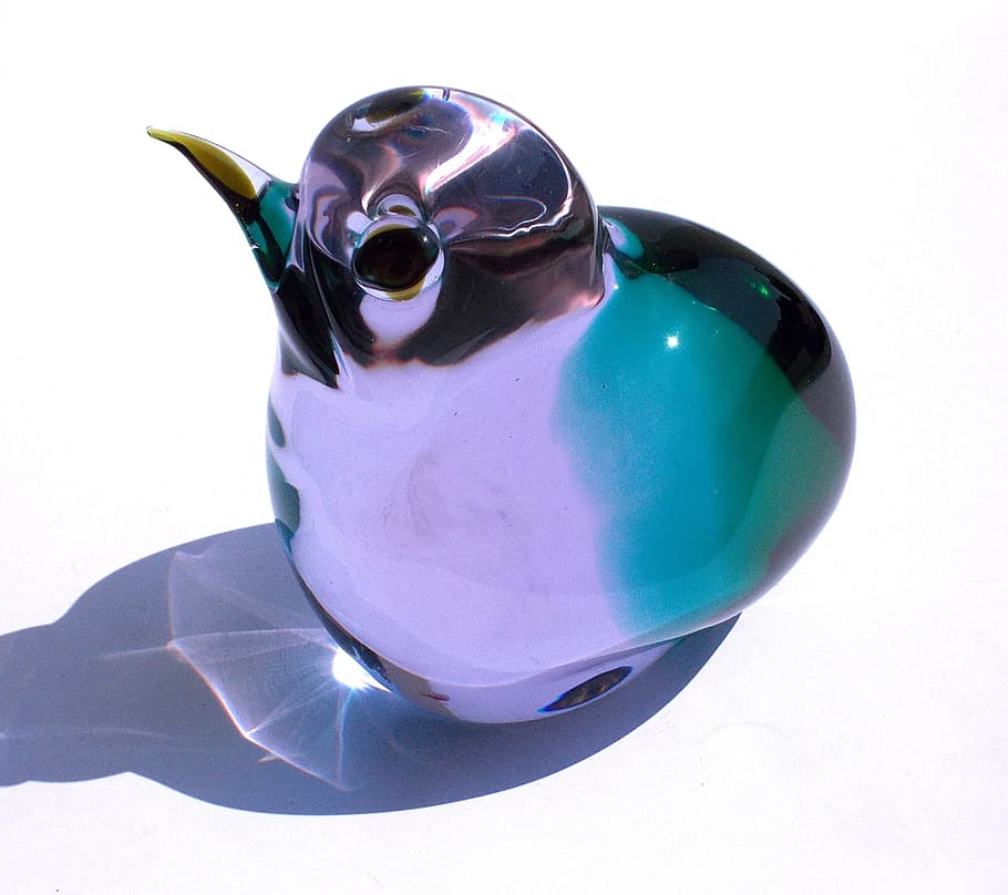 murano, glass, bird, sunglasses, fashion, blue, white background, nature, studio shot, sphere